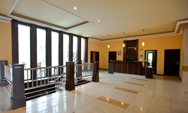Apart Hotele Częstochowa Extérieur photo