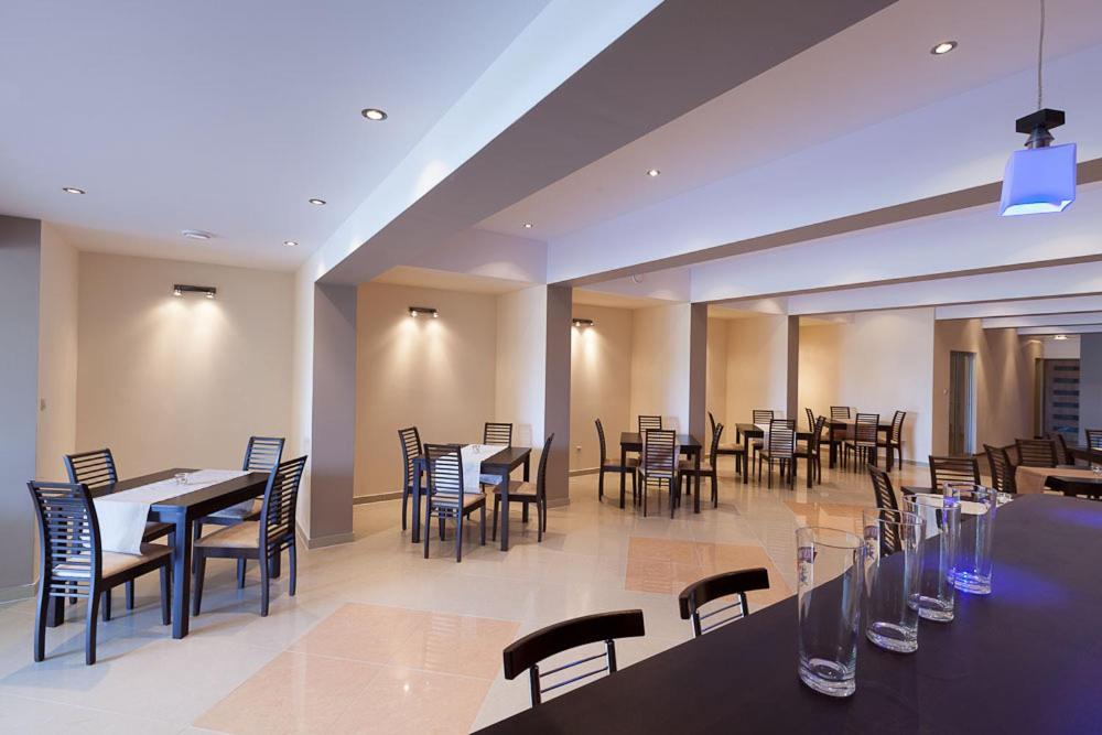 Apart Hotele Częstochowa Extérieur photo