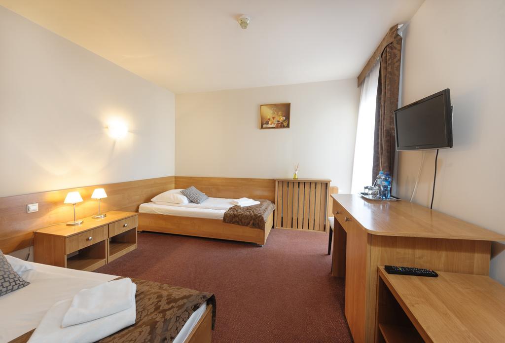 Apart Hotele Częstochowa Extérieur photo
